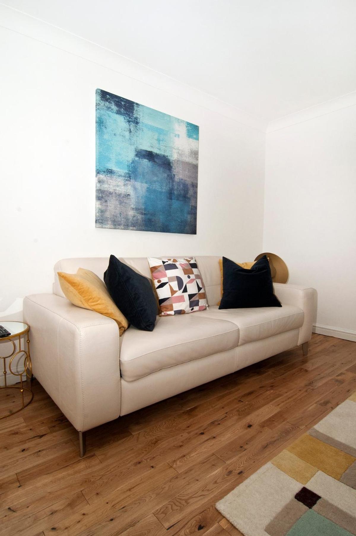 Luxurious Zone 2, One Stop Bridge! Appartamento