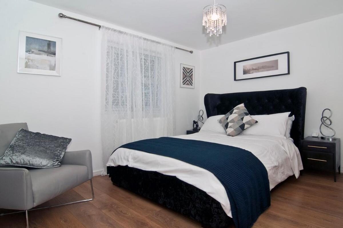 Luxurious Zone 2, One Stop Bridge! Appartamento Londra