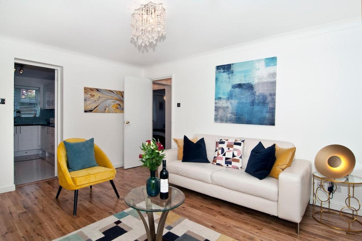 Luxurious Zone 2, One Stop Bridge! Appartamento